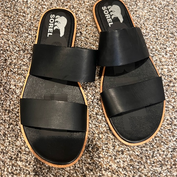 Sorel Sandals - Picture 1 of 3